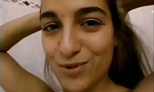 چھوٹی بالوں والی انا ...
