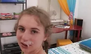 نوعمر مقعد میں درد س ...
