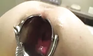 مقعد، بہت بڑا اور سف ...